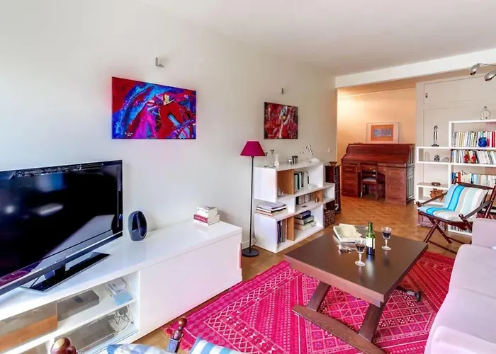 Guestready-Spacious Apartment Near Exhibition Park